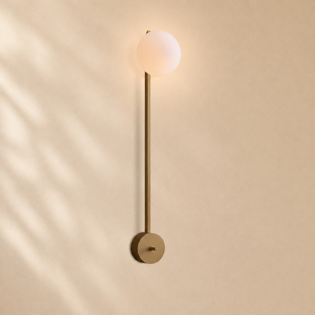 Conra Grand Sconce