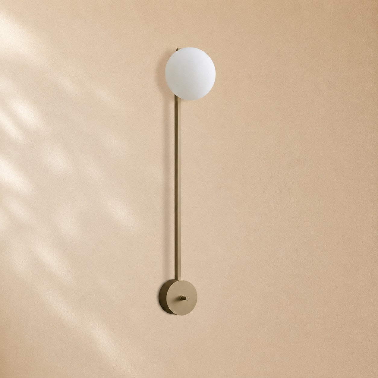 Conra Grand Sconce