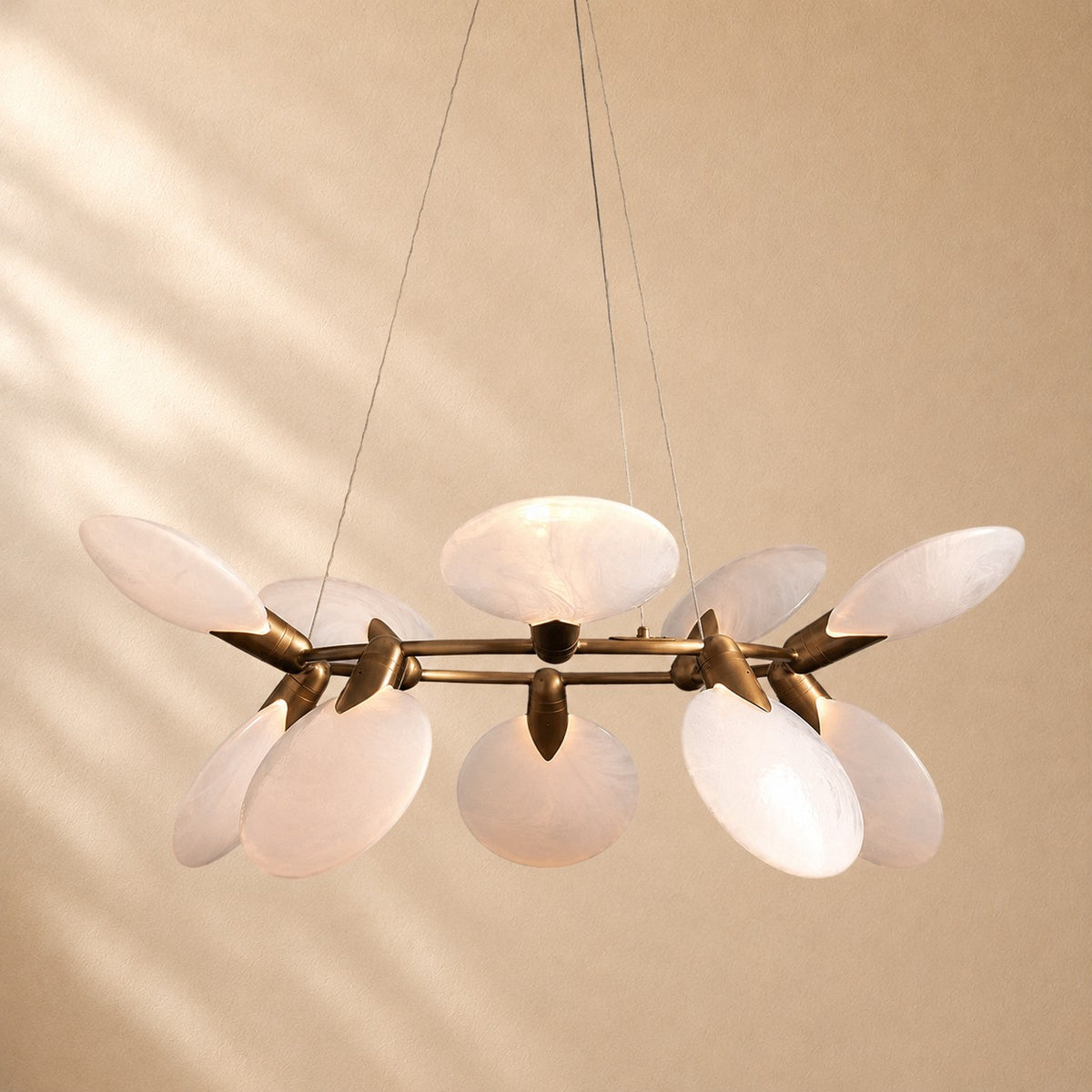 Lynn Nimbus Round Chandelier