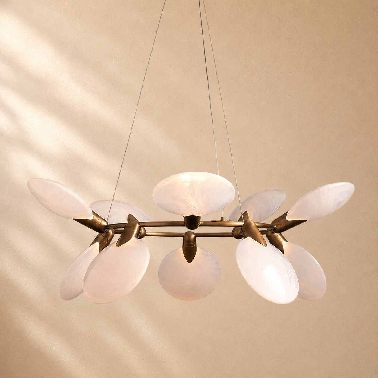 Lynn Nimbus Round Chandelier