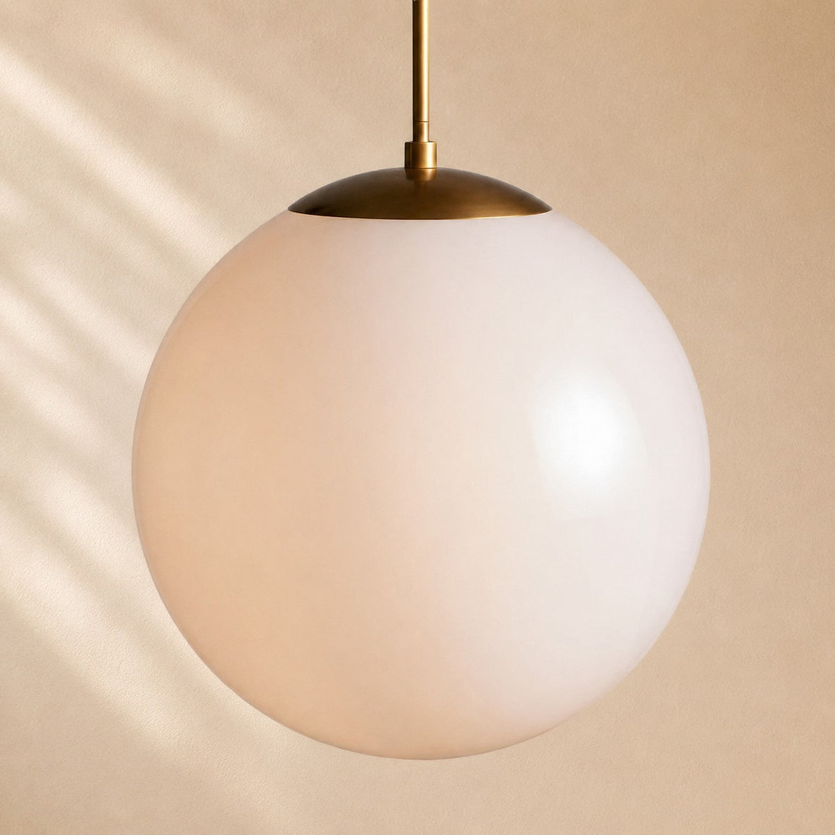Nelson XL Globe Pendant with Rod